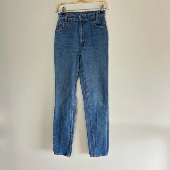 Vintage Levi's Slim Fit Medium Wash size 27 - Picture 4 of 8